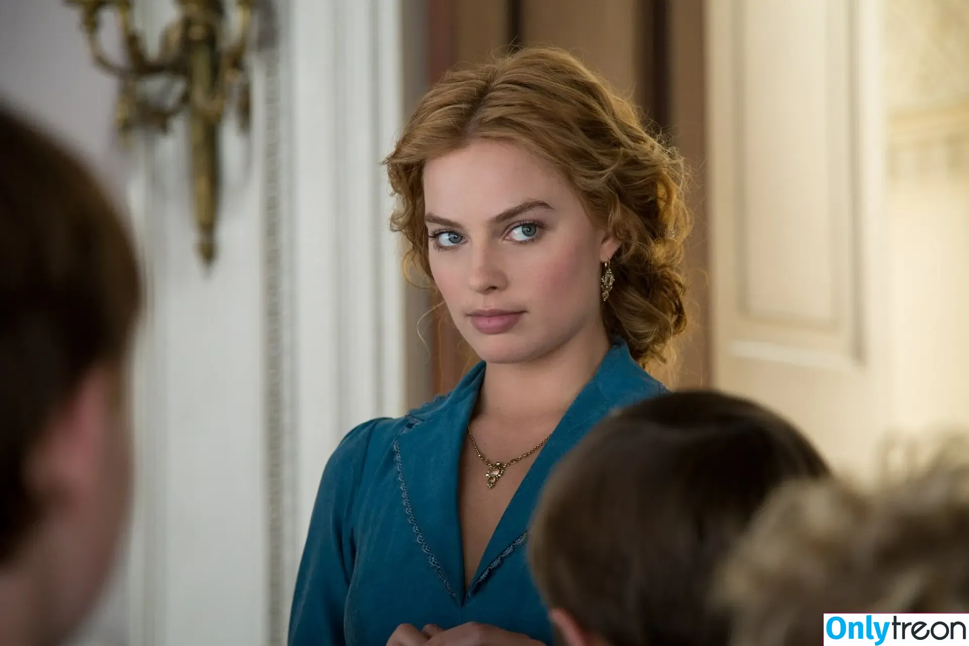 Margot Robbie nude photo #2486 (margotrobbieofficial)