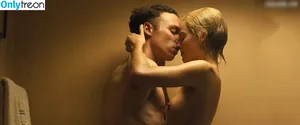 Margot Robbie / margotrobbieofficial nude photo #3592