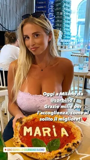 Maria Arreghini / mariiia / meriarreghini nude photo #0033