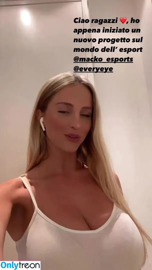 Maria Arreghini nude photo #0100 (mariiia / meriarreghini)