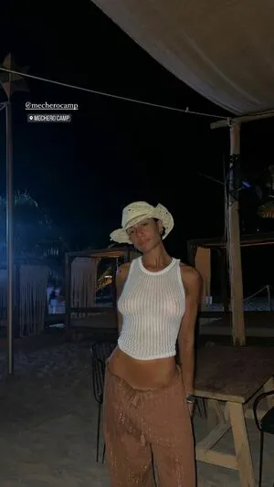 Maria Mood / mariamood____ / miamoobs nude photo #0050
