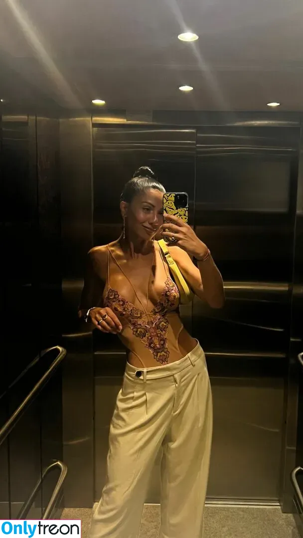 Maria Mood nude photo #0045 (mariamood____ / miamoobs)