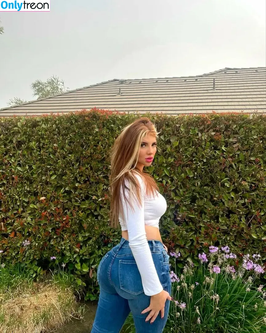 Mariah nude photo #0031 (mor3ofmariah / moreofmariah)