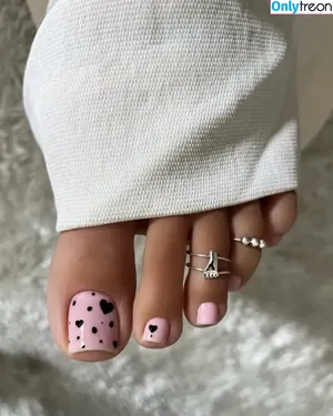Marie French Feetgirl / mariefrenchfeet / mariefrenchfeetgirl / storyofmarieffg nude photo #0032