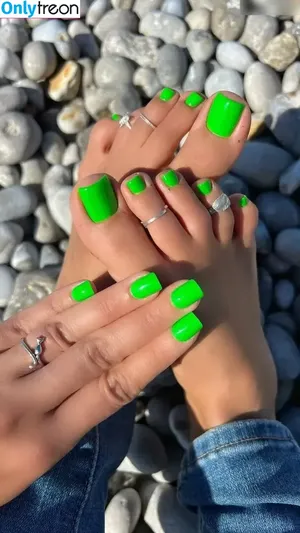 Marie French Feetgirl / mariefrenchfeet / mariefrenchfeetgirl / storyofmarieffg nude photo #0036