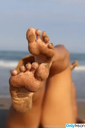 Marie French Feetgirl / mariefrenchfeet / mariefrenchfeetgirl / storyofmarieffg nude photo #0056