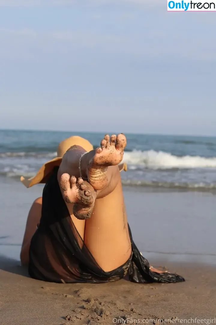 Marie French Feetgirl nude photo #0054 (mariefrenchfeet / mariefrenchfeetgirl / storyofmarieffg)