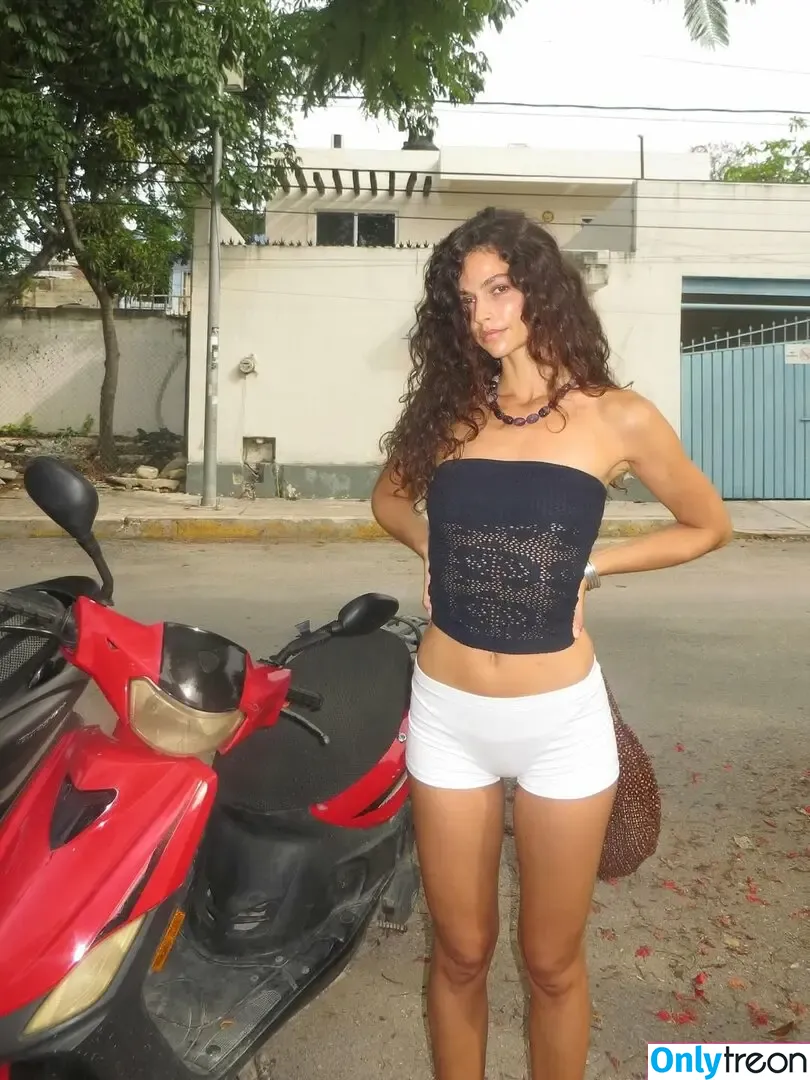 Marie Teissonniere nude photo #0061 (marie_teissonniere)