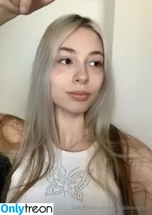  nude photo #0001