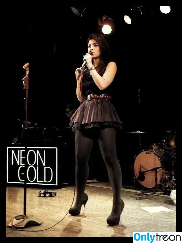Marina Diamandis nude photo #0102 (marina and the diamonds / marinadiamandis)