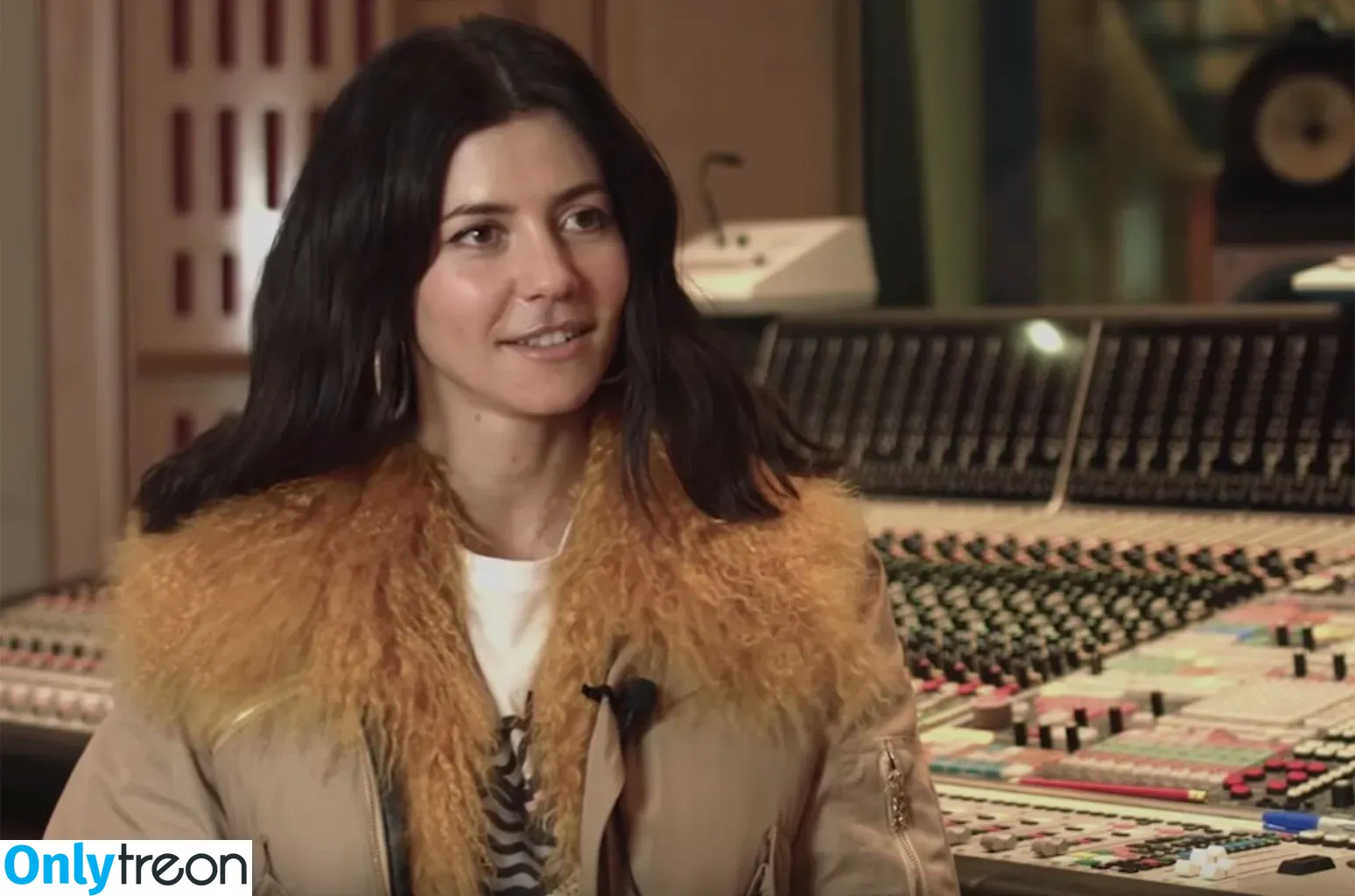 Marina Diamandis nude photo #0122 (marina and the diamonds / marinadiamandis)