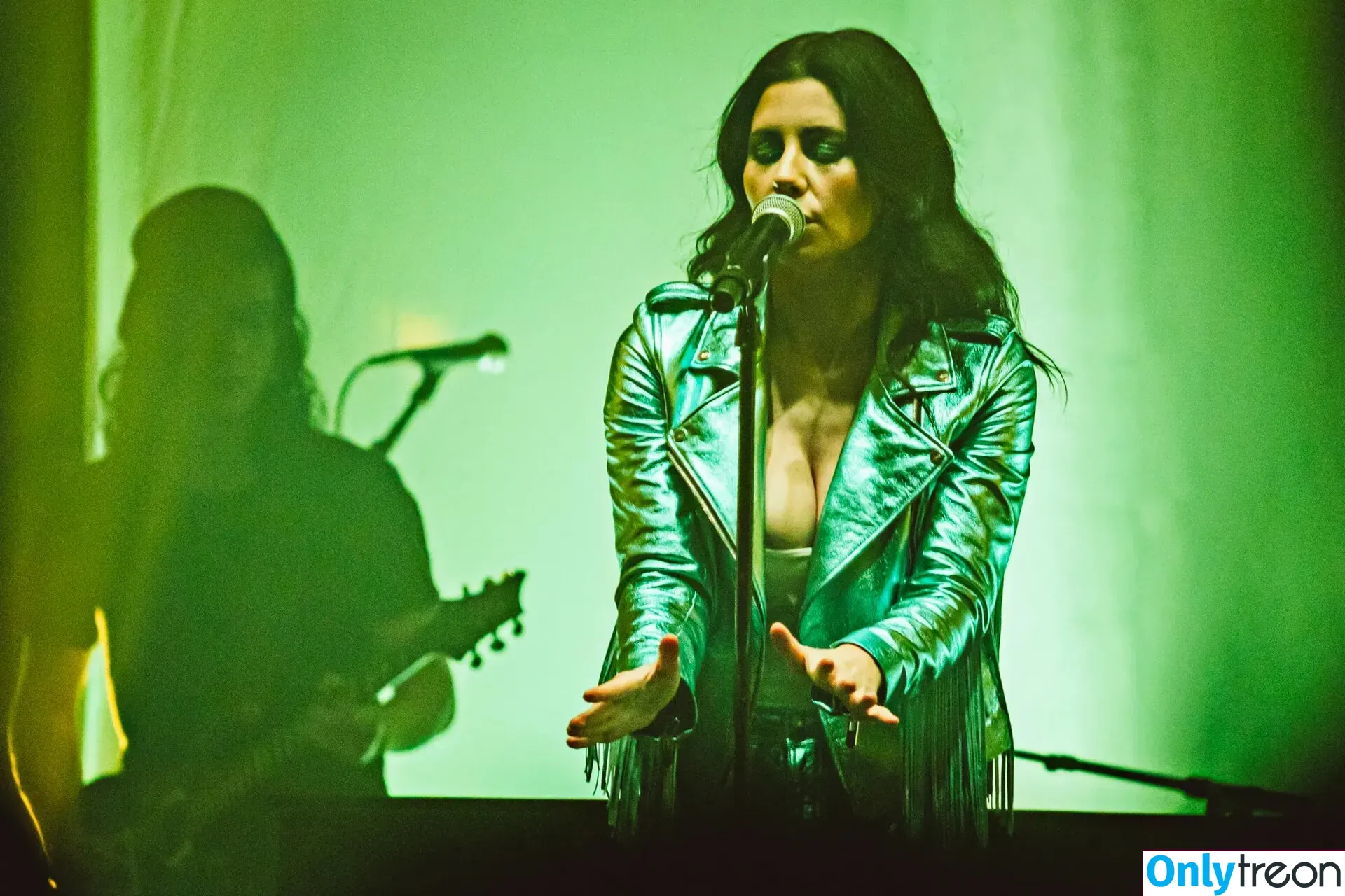 Marina Diamandis nude photo #0158 (marina and the diamonds / marinadiamandis)
