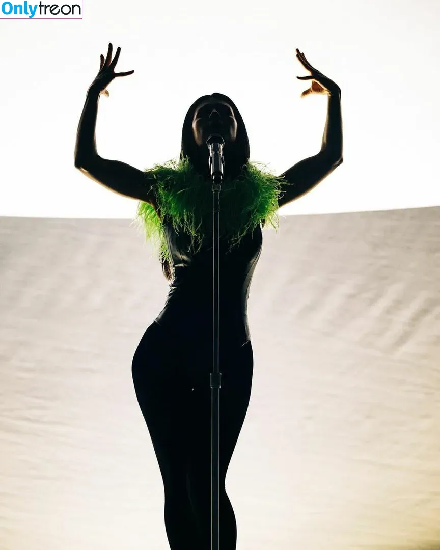Marina Diamandis nude photo #0243 (marina and the diamonds / marinadiamandis)