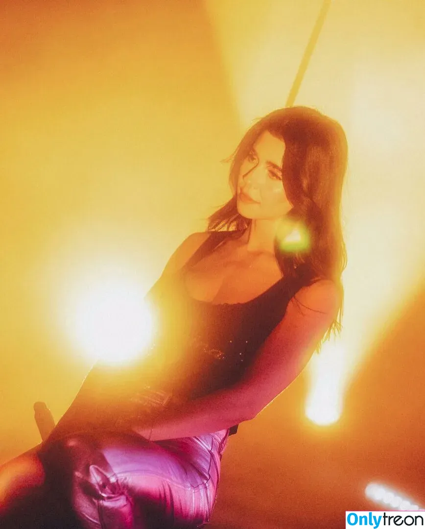 Marina Diamandis nude photo #0279 (marina and the diamonds / marinadiamandis)