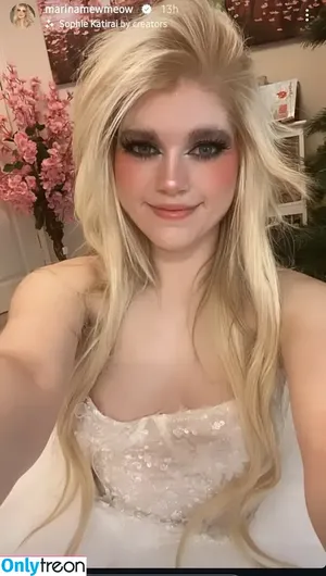 Marina Joyce / marinamewmeow nude photo #0002