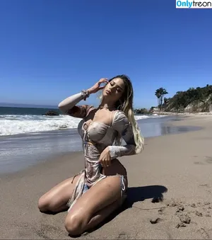  nude photo #0003