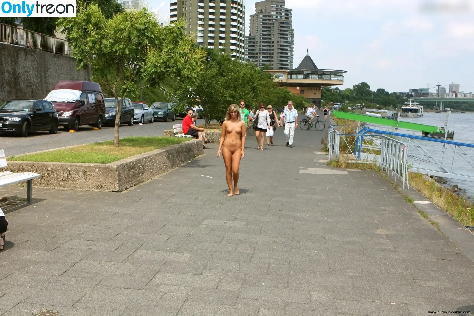 Marinka nude photo #1100 (Marinka)