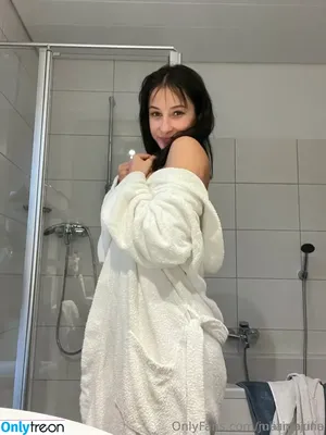  nude photo #0004
