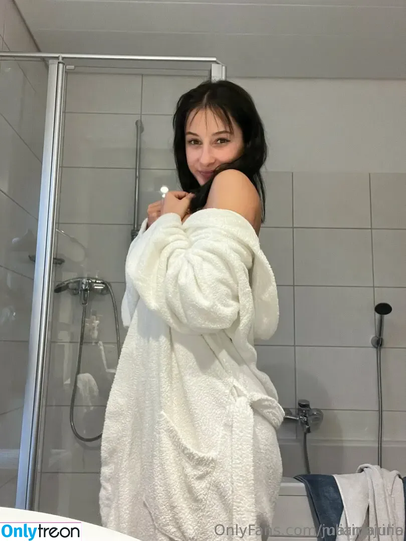 marinojulia nude photo #0004 (marinojulia)