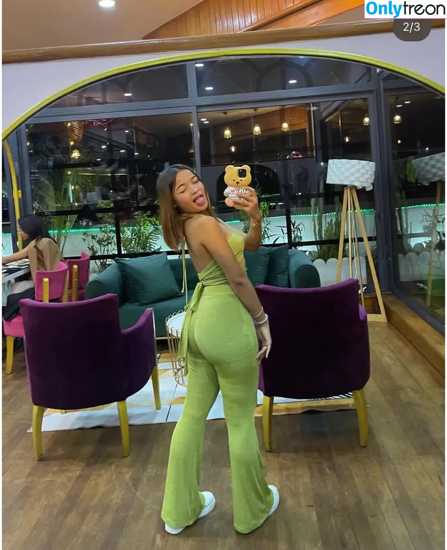 Marion_ravakarivony nude photo #0003 (Marion_ravakarivony)