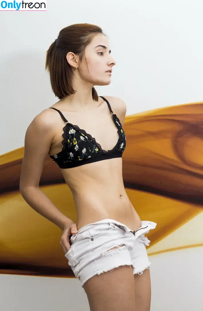 Maripaez nude photo #0166 (Maripaez)