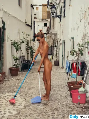 Marisa Papen / formarisapapen nude photo #0622