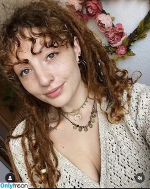  nude photo #0004