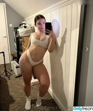  nude photo #0004
