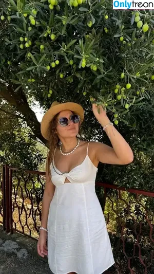 Marusya Shiklina / Marusya outdoors / marusya / marusya.shiklina nude photo #0233