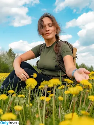 Marusya Shiklina / Marusya outdoors / marusya / marusya.shiklina nude photo #0405