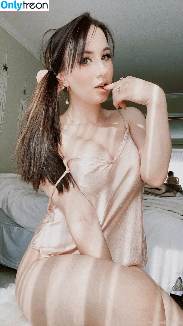 maruwinsfree nude photo #0133 (win_stagraham)
