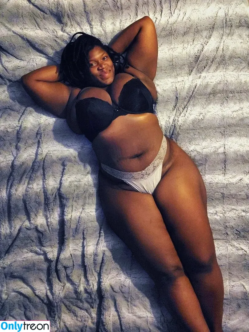 Marvelouslythiq nude photo #0007 (Marvelouslythiq)