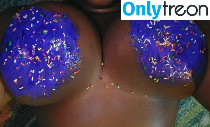 Marvelouslythiq nude photo #0017 (Marvelouslythiq)