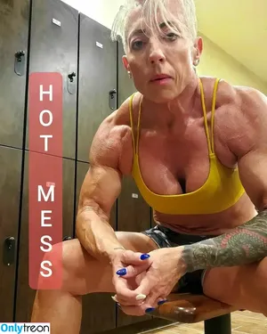Mary Ann Wieckowski / _ifbbpro__mamuscle__ / sex tank / sextank / sextank11 nude photo #0008