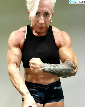 Mary Ann Wieckowski / _ifbbpro__mamuscle__ / sex tank / sextank / sextank11 nude photo #0010