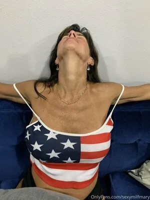 Mary Burke / mary_burke / milfmaryburke / sexymilfmary nude photo #0118