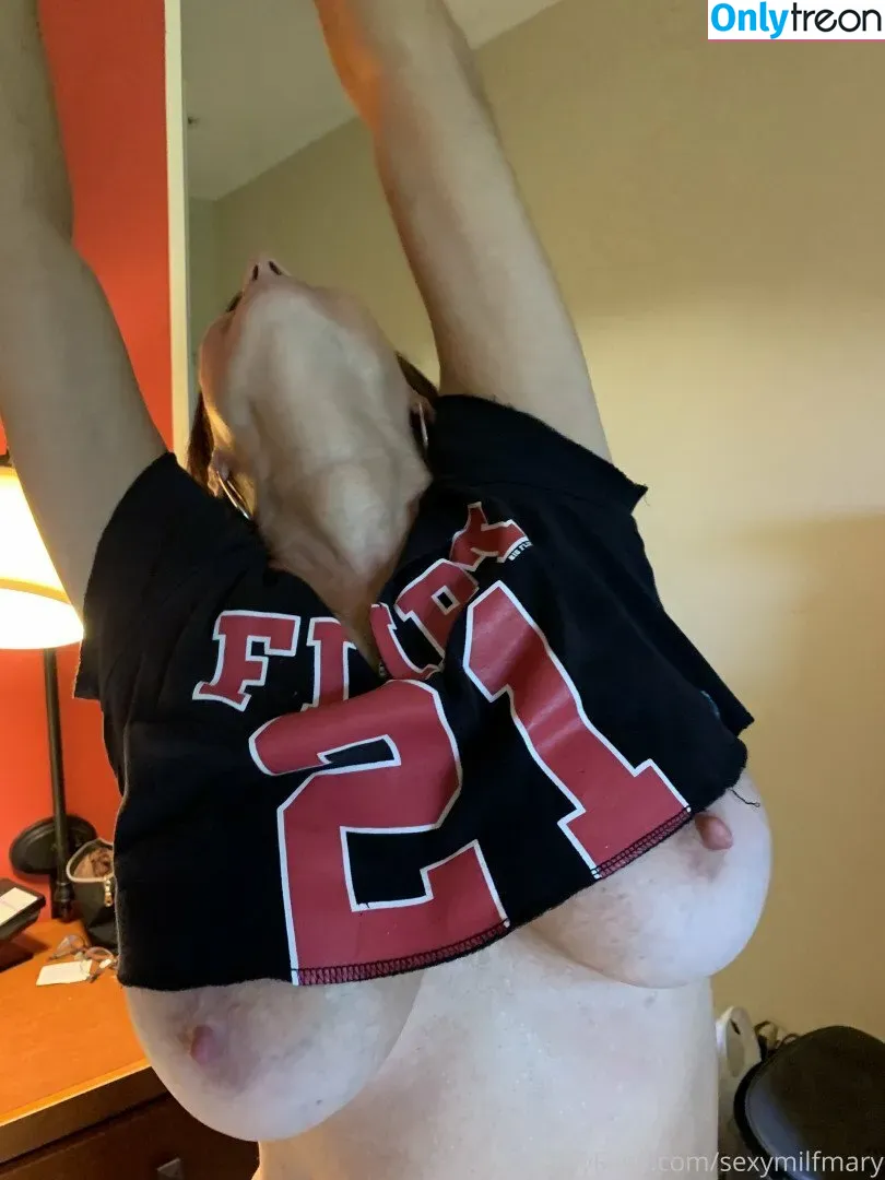 Mary Burke nude photo #0018 (mary_burke / milfmaryburke / sexymilfmary)