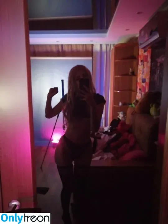 Mary Dixon nude photo #0118 (Marydixon / avemaryhot / maryydixon)