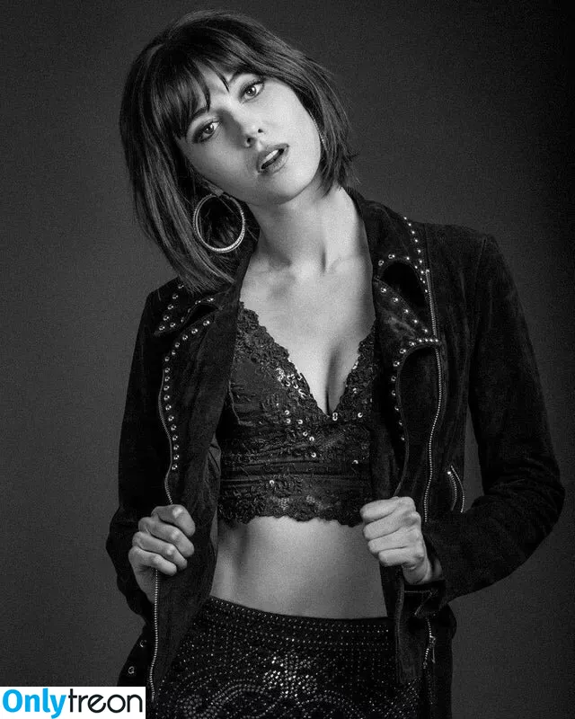Mary Elizabeth Winstead nude photo #0214 (mary_elizabeth_winstead)