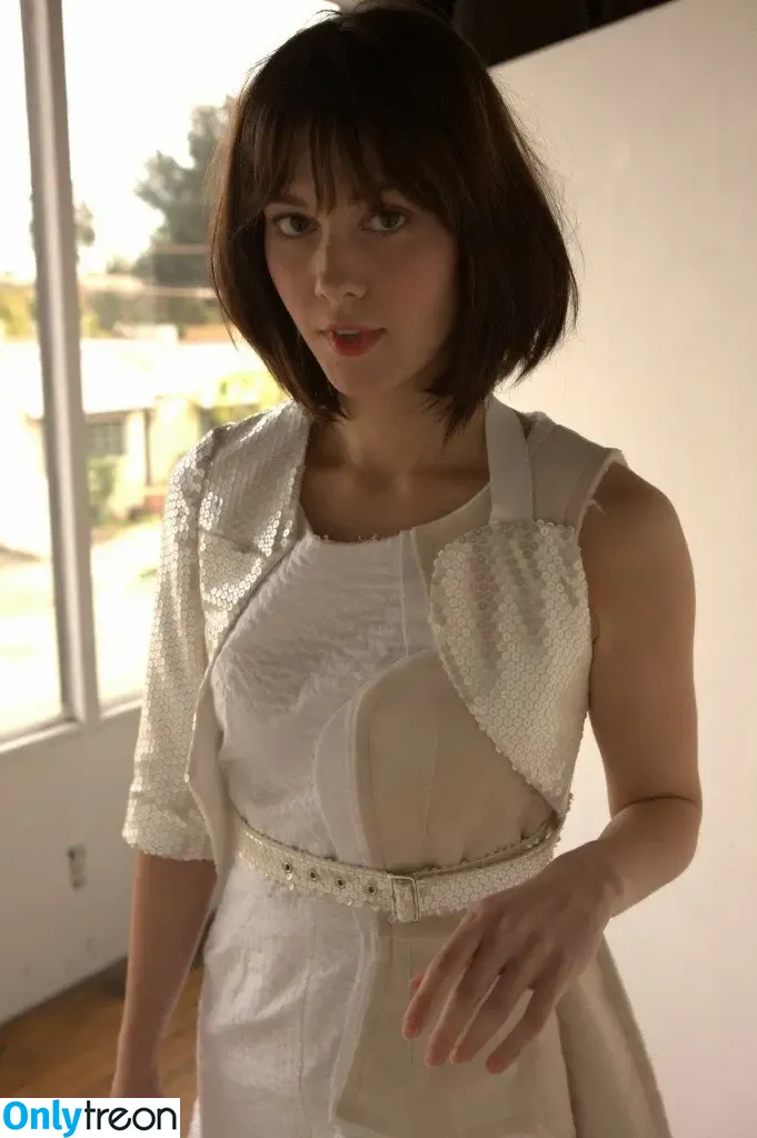 Mary Elizabeth Winstead nude photo #0438 (mary_elizabeth_winstead)