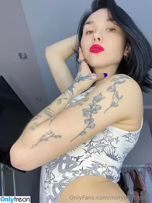 MaryMistresss / marymistress2.0 nude photo #0035