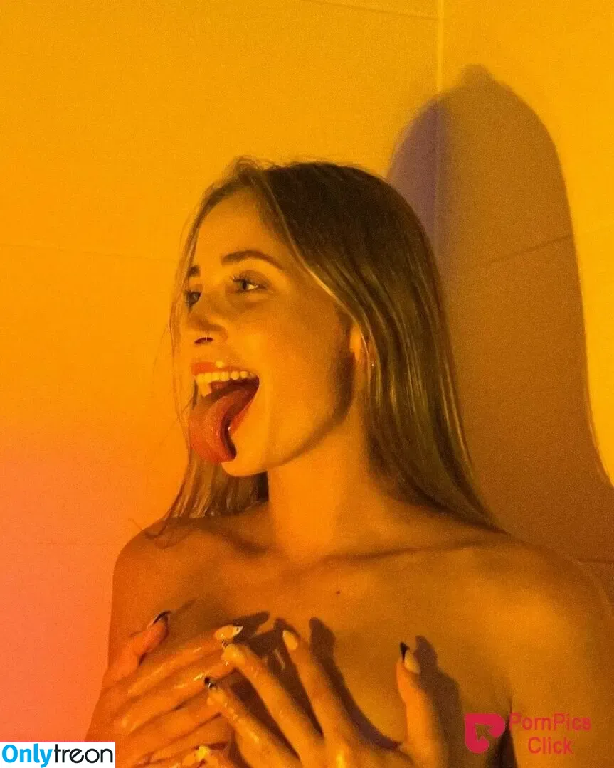 MaryPoppins21 nude photo #0053 (Mary Praglin / marypoppins__)
