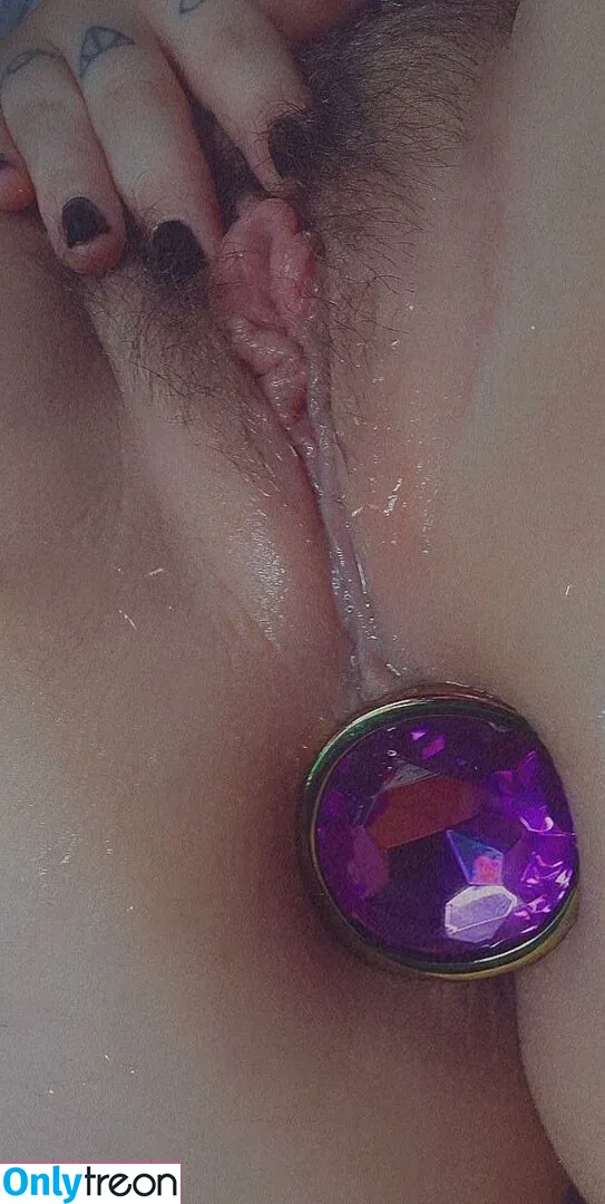 Marysaccharine nude photo #0012 (marysaccharine_)