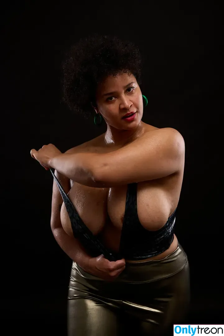 Maska nude photo #0005 (maska09 / themaskxl)