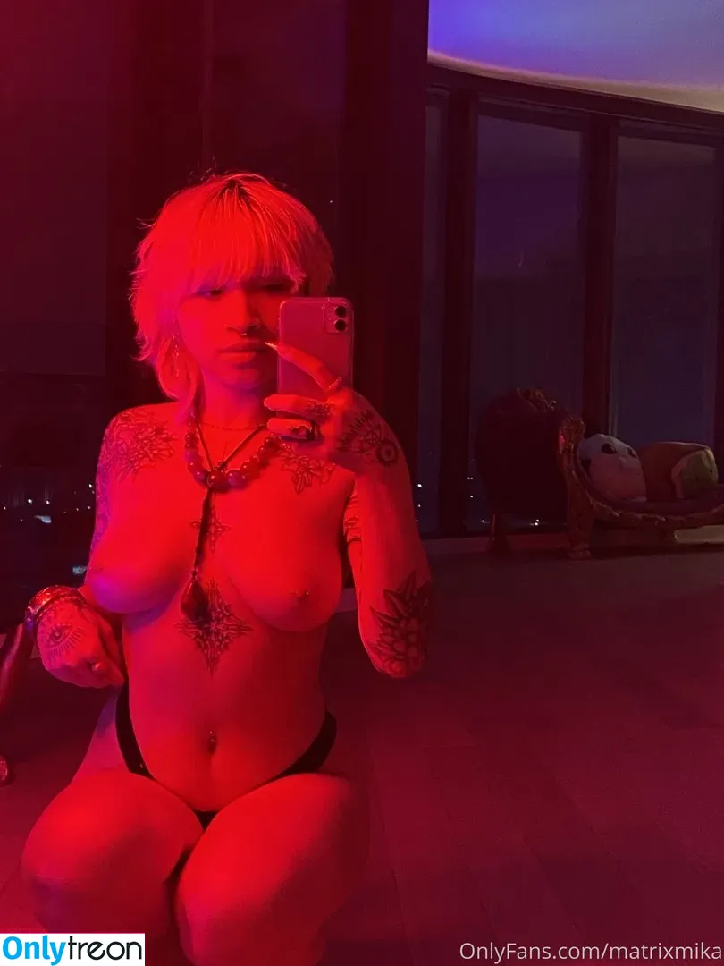 Matrixmika nude photo #0002 (ARIESV3NUS / Ariesvenus / Thiccuslyrata / Venusmatrix / matrixmicah)