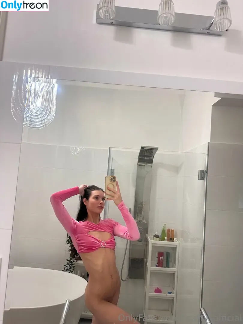 matty_official nude photo #0067 (matty.official)