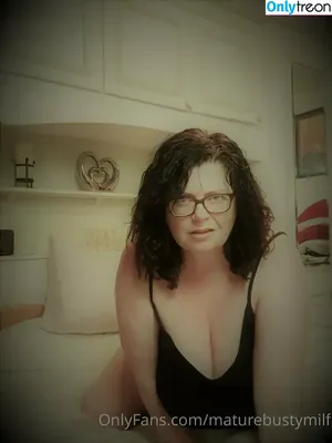 maturebustymom / thebusymommylife nude photo #0167