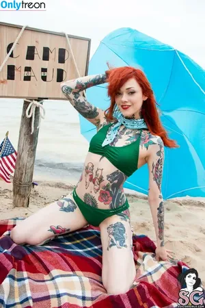 Maud Franklen / maudnoir / maudsuicide nude photo #0006