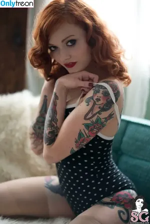 Maud Franklen / maudnoir / maudsuicide nude photo #0129