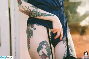 Maud Franklen / maudnoir / maudsuicide nude photo #0177